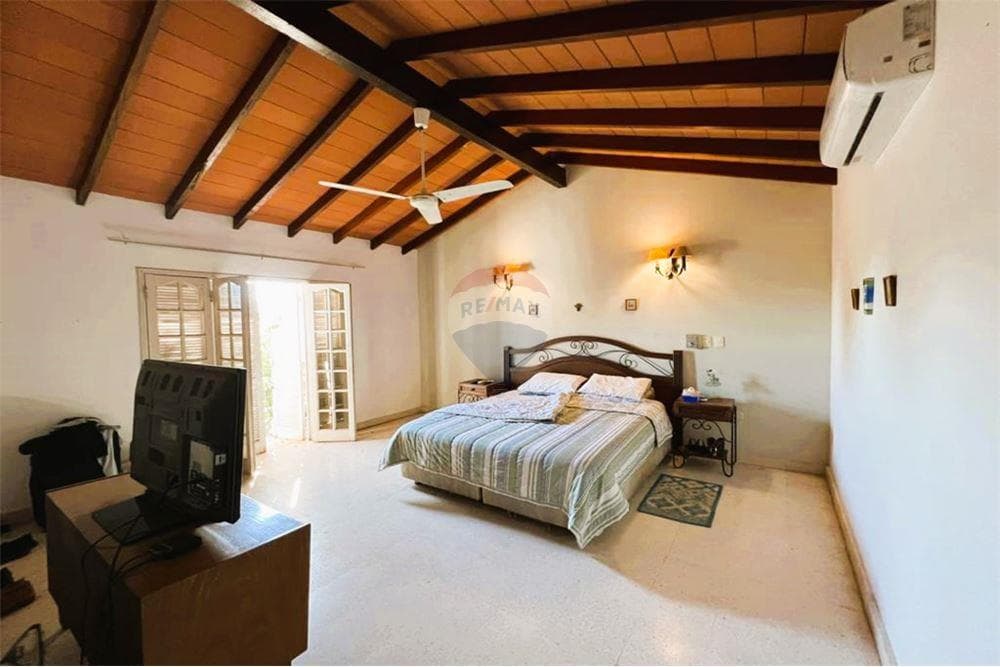 En Venta - Casa -Los Laureles, Asunción, Paraguay — foto 5