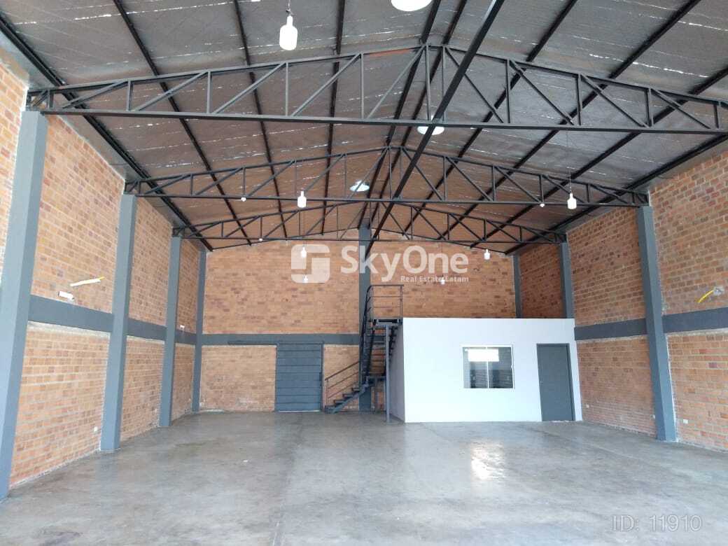 Alquilo salón comercial en Villa Elisa - cerca de acceso sur