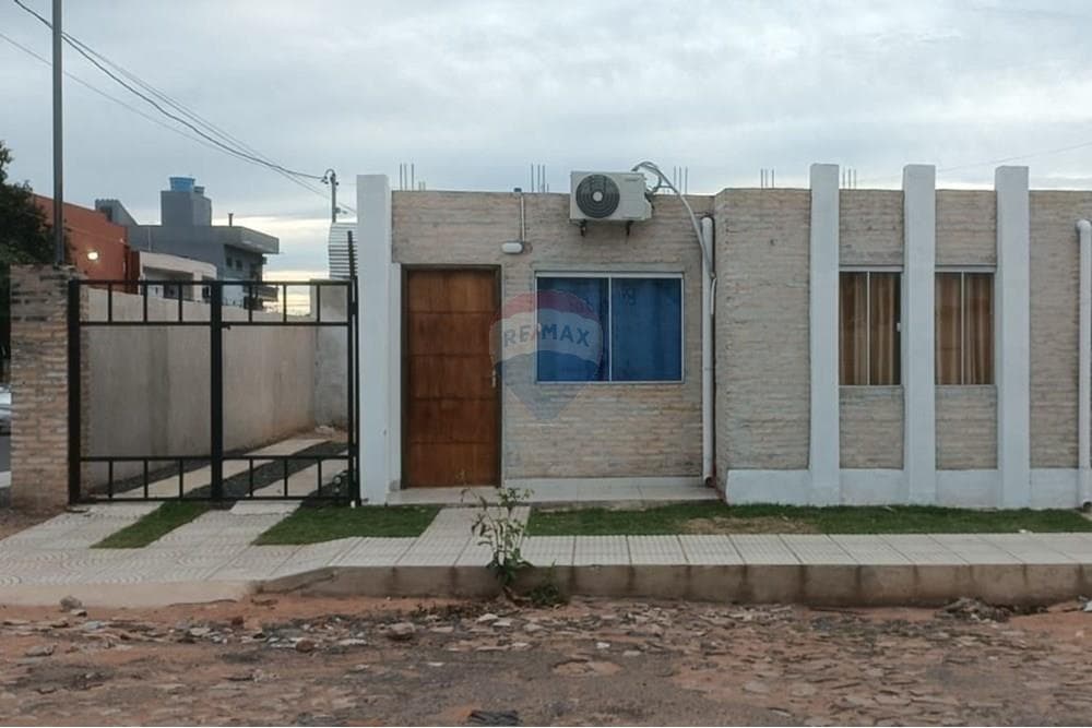 Casa - Venta - Villa Elisa, Central, Paraguay, foto 1