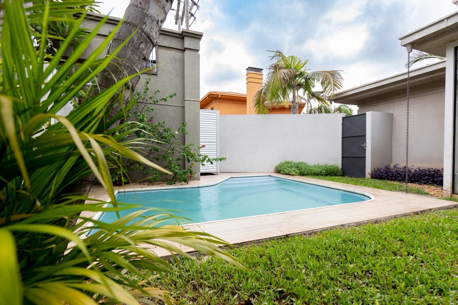 Amplia casa en condominio — foto 3