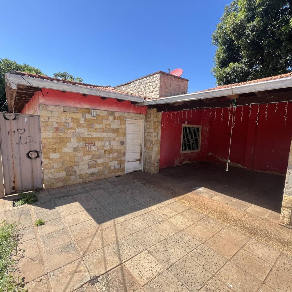 De casa a remodelar o demoler – laurelty, Luque, foto 2