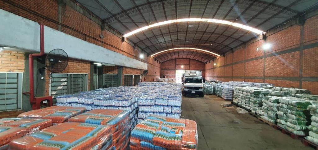 Zona costanera amlio deposito en alquiler — foto 1