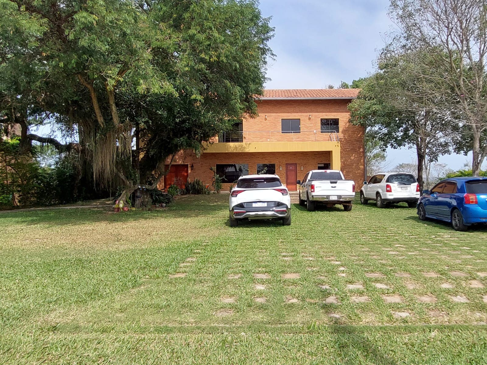 Amplia casa de 2 plantas en carlos franco country golf club‼️ c-1149, foto 1
