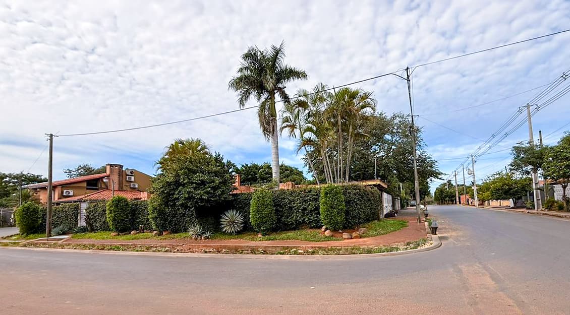 Residencia privada con piscina, quincho y jardín — Villa Adela, Luque — foto 5
