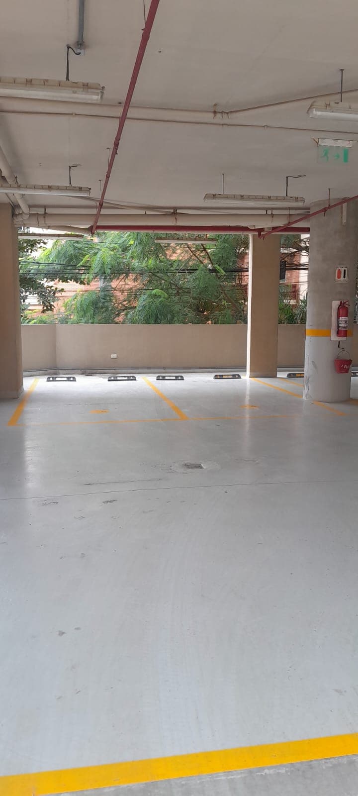 Apto. Amoblado en Las Mercedes - 1.800 usd — foto 3
