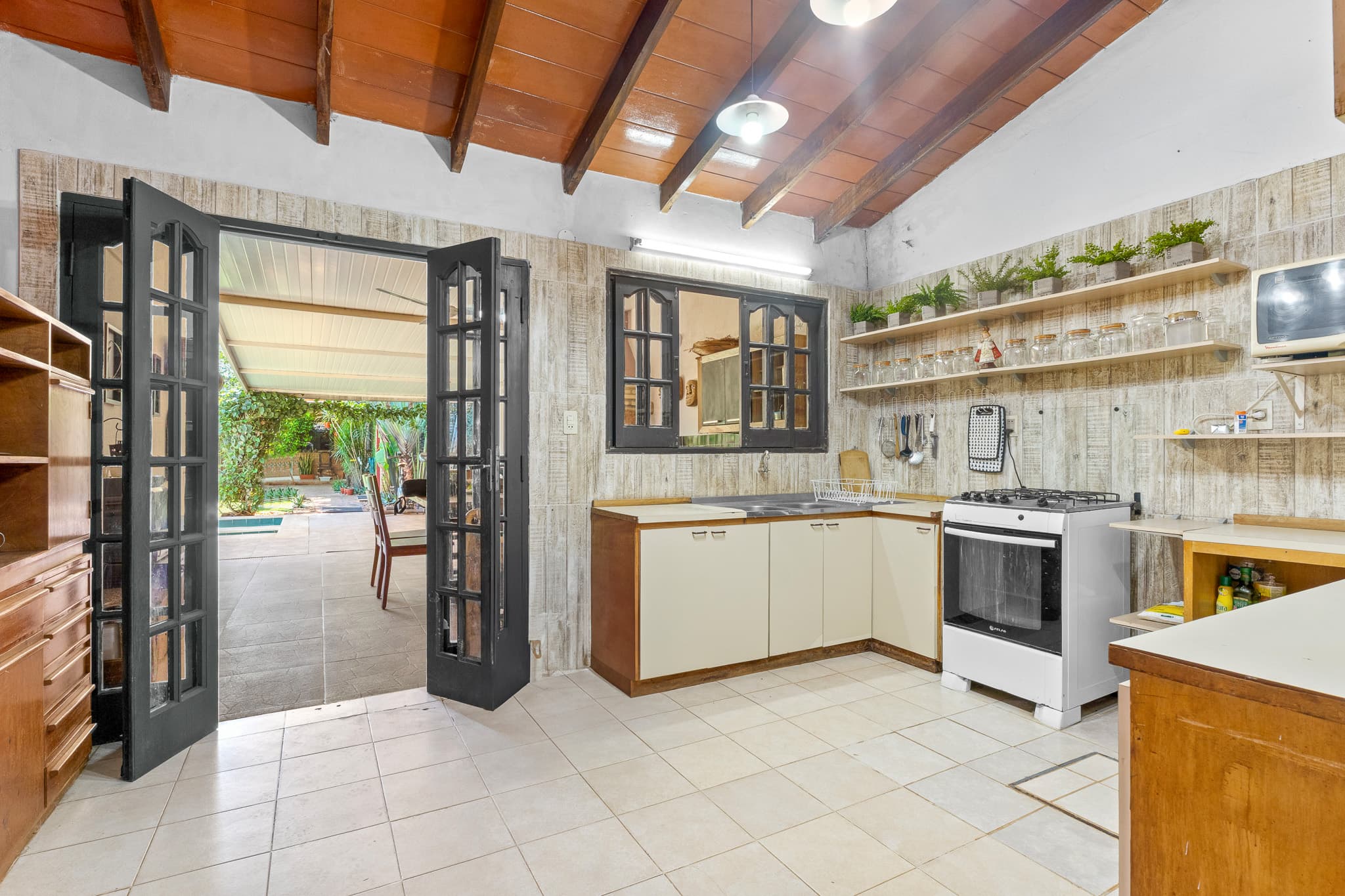 Amplia Casa de 5 suites en Bº Cañada del Ybyray — foto 5