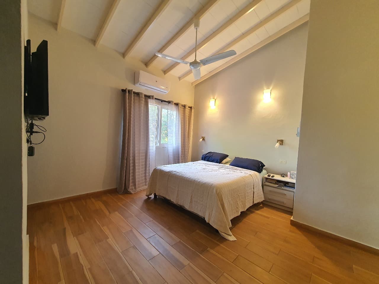 duplex amoblado con piscina en Luque Loma Merlo — foto 4