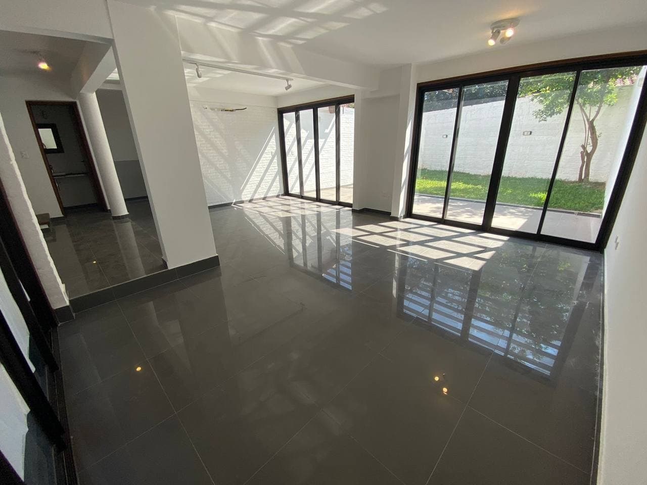 Zona Shopping Pinedo - Barrio Cerrado - Duplex — foto 3