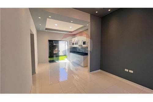 Casa-Venta-PY Central Limpio Juan de Salazar, foto 2