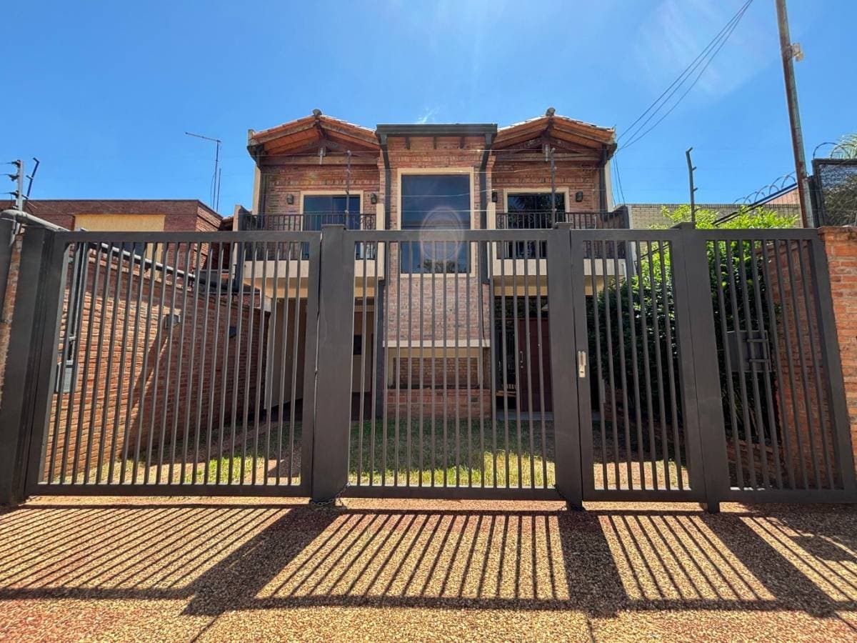 Casa con piscina de 4 habitaciones zona cit - Luque, foto 1