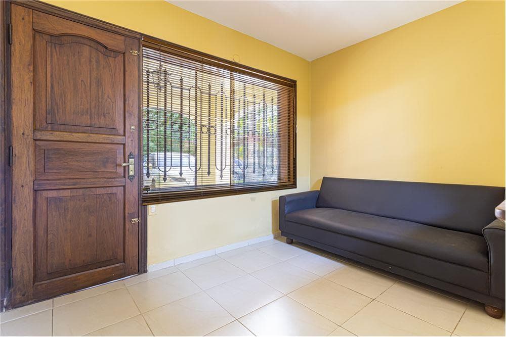 Fabulosa residencia en doble esquina, zona colegio goethe/quinta ykua sati, foto 2
