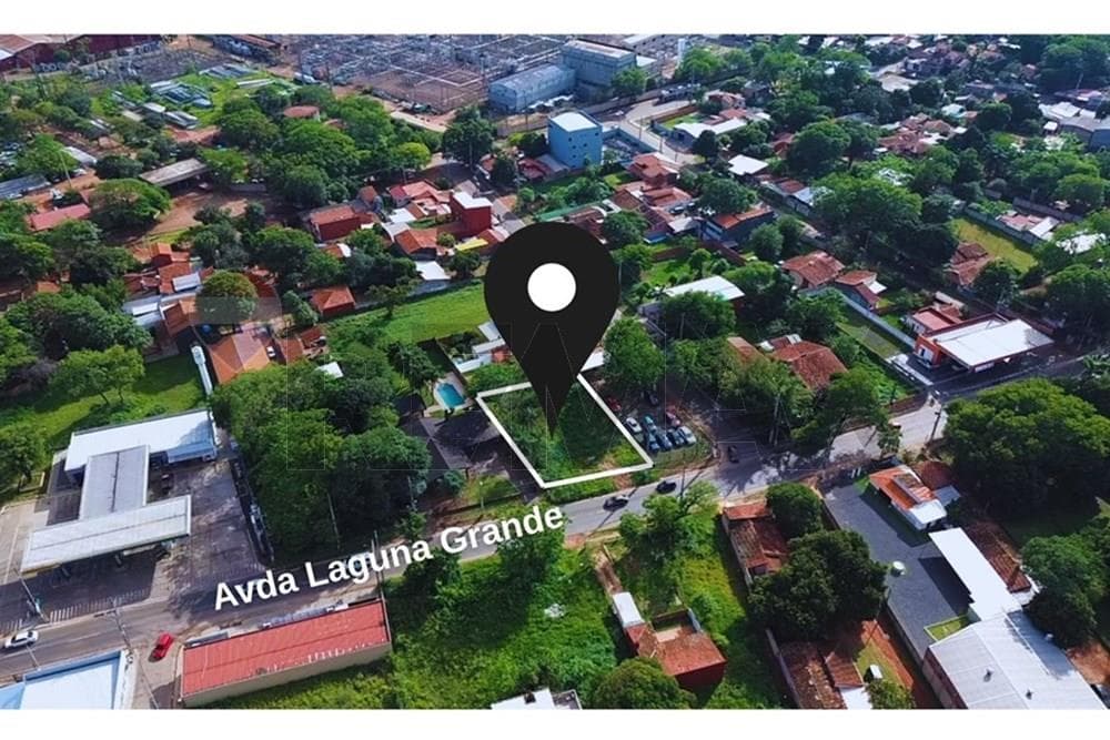 Ampli terreno sobre laguna grande, foto 2