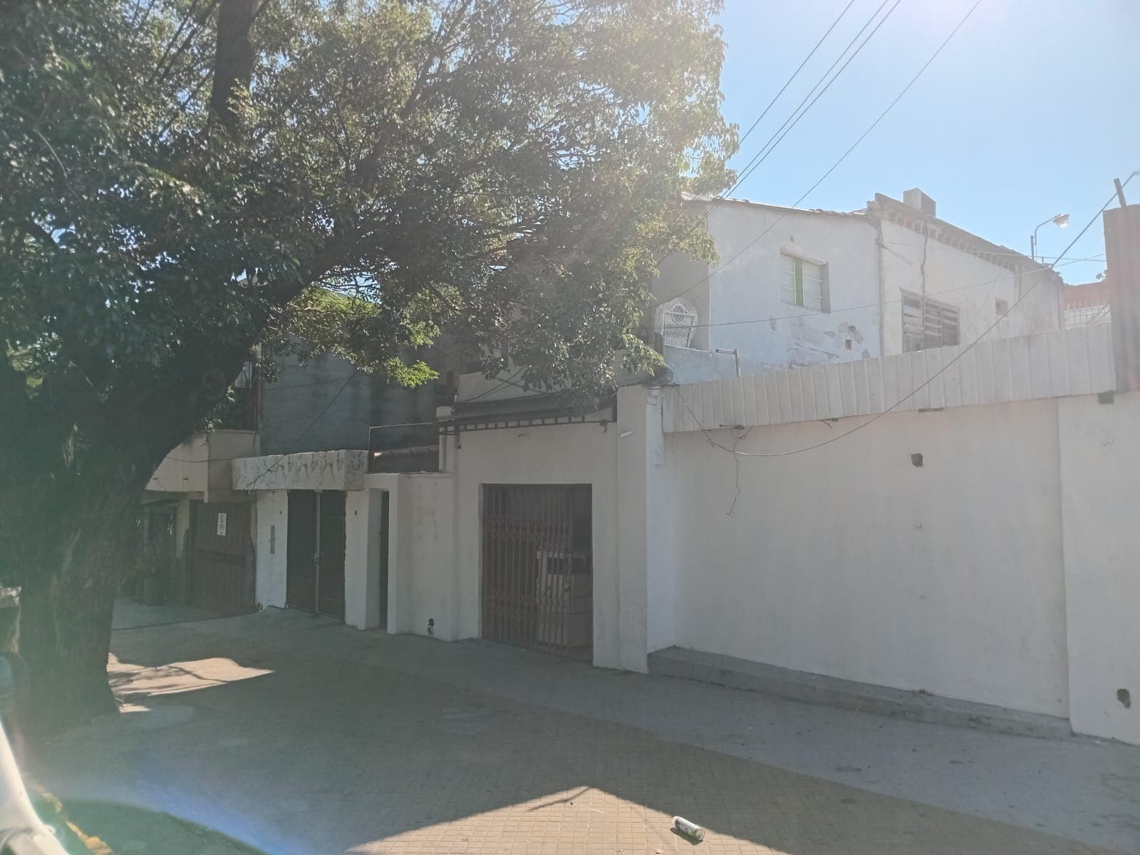 Alquilo amplio salón en Asunción sobre Av. Estados Unidos esq. 5ta avenida