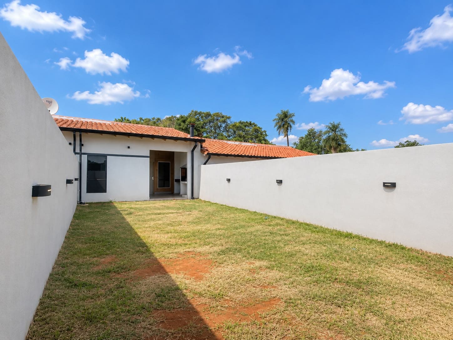 Casa a precio de alquiler en Luque, foto 5