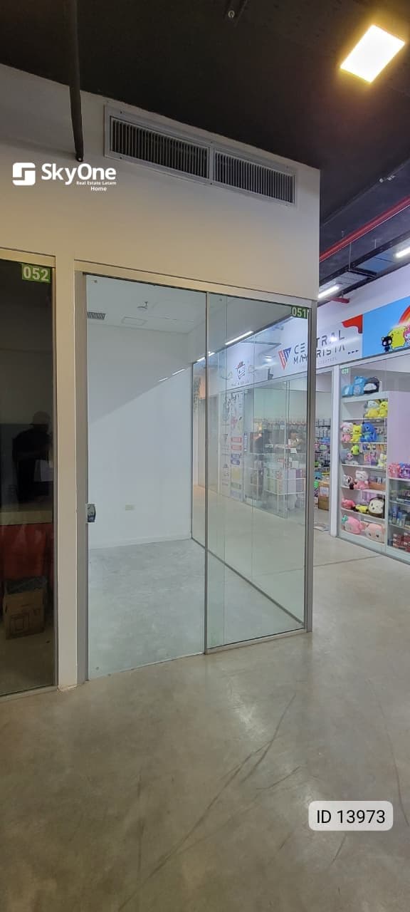 Salón comercial en planta baja – edificio m4, mercado 4 — foto 2