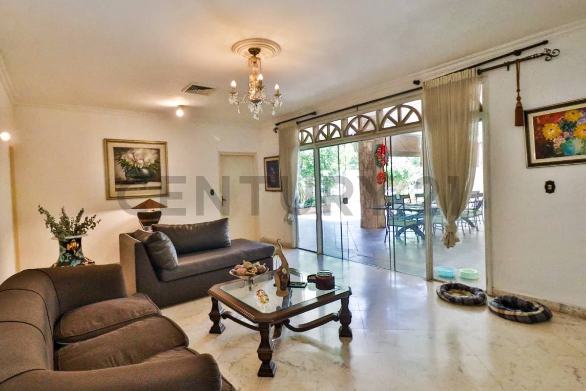 de Casa en Mburicaó, Asunción, foto 2