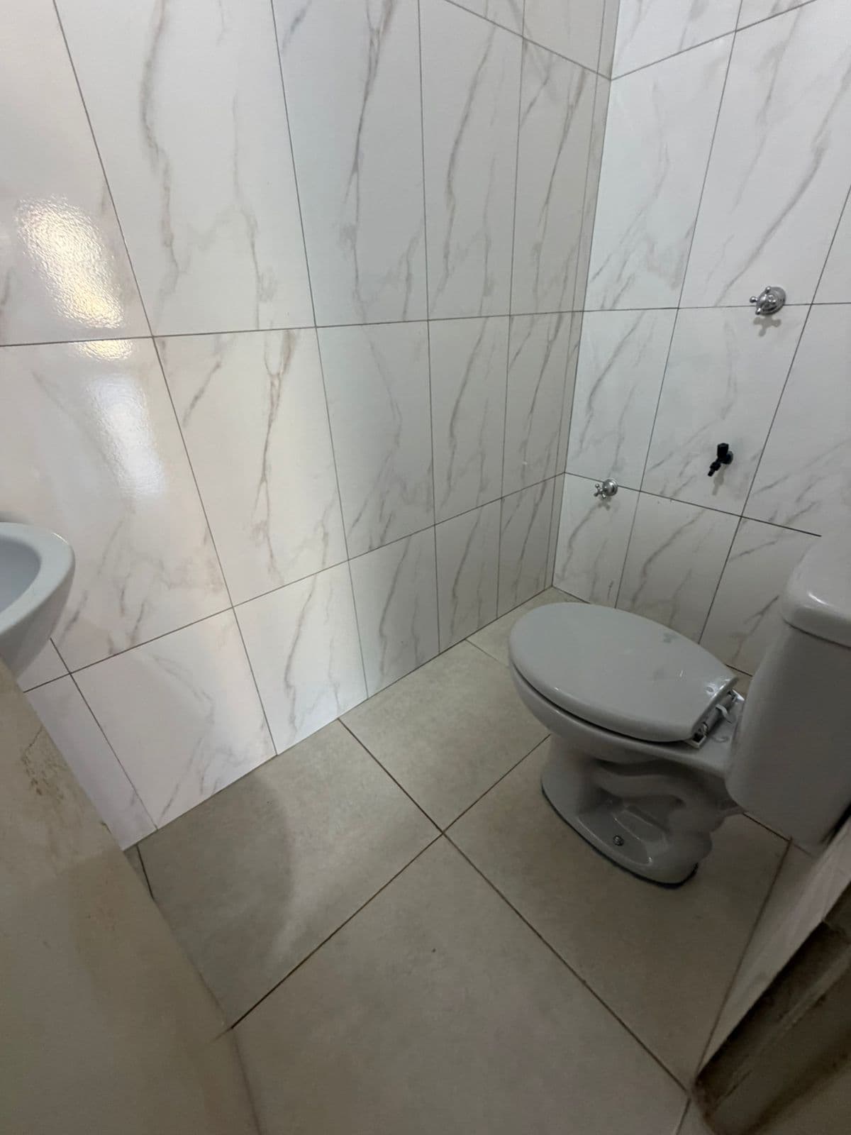 amplio salon comercial con ubicación estratégica, foto 4