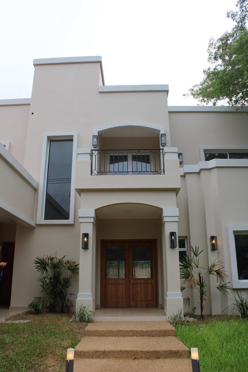 Hermosa Residencia Zona Yacht & Golf Club, foto 1