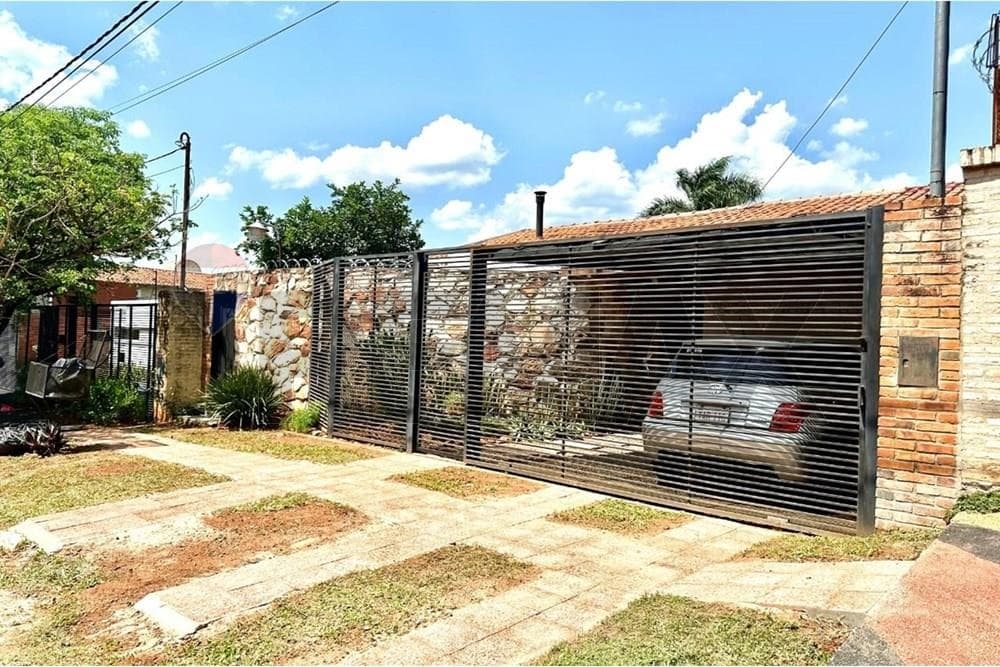 Hermosa casa en Luque loma merlo, foto 2