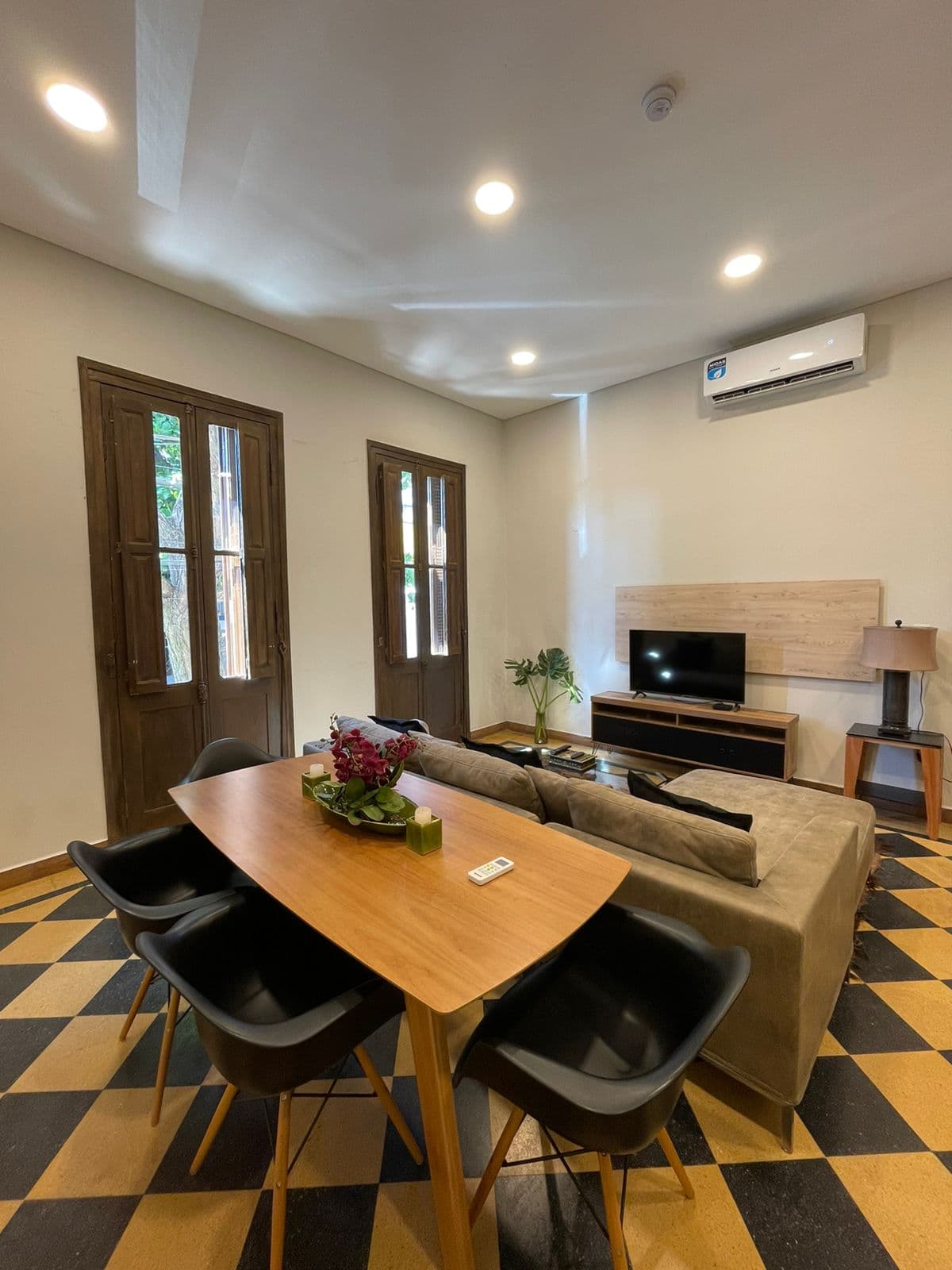 Alquilo Dpto Con Y Sin Muebles En El Centro 67 M2 1 Dormitorio