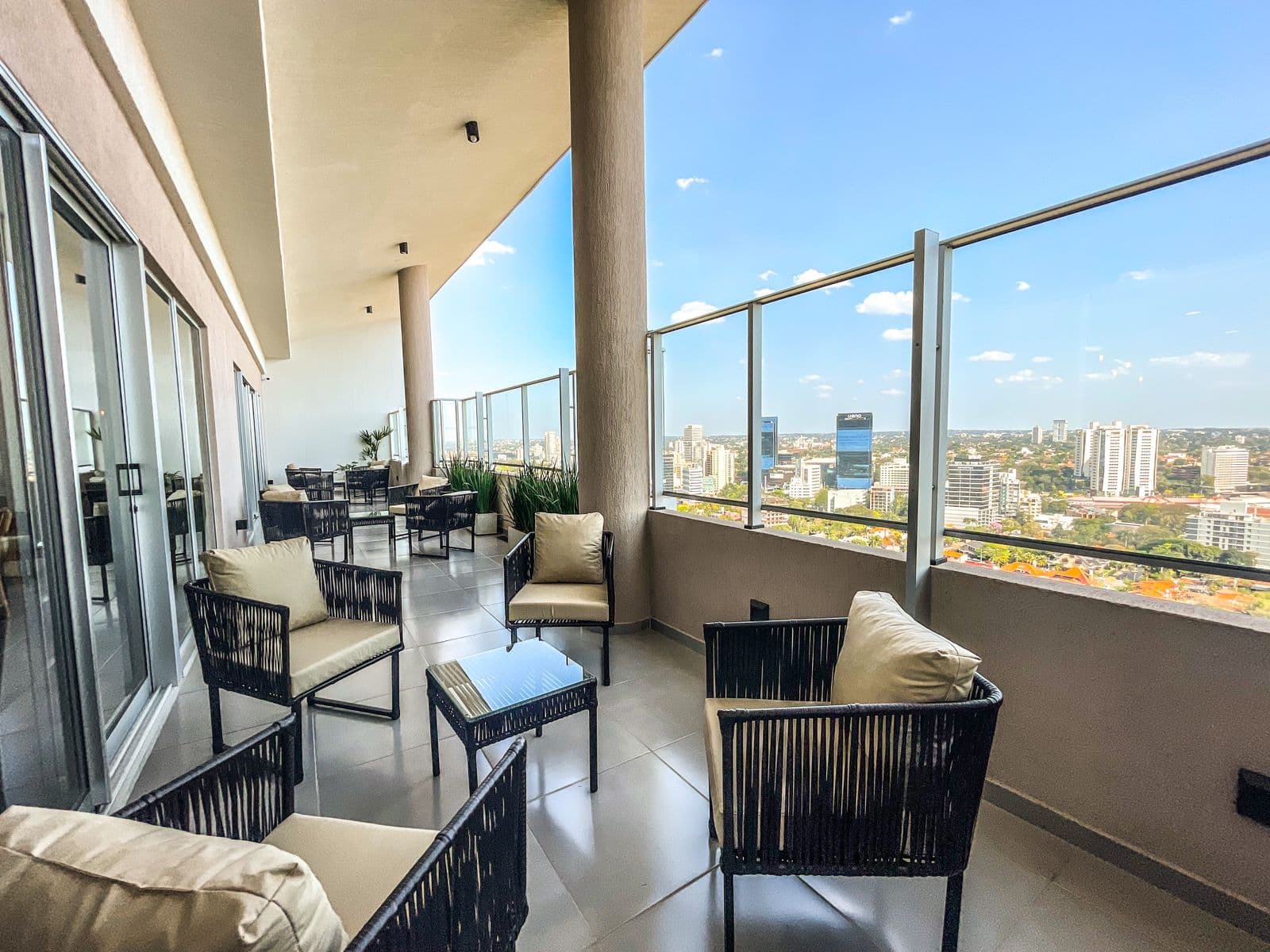 Departamento de 1 habitación con cochera en el Piso 10 Asuncion, foto 5