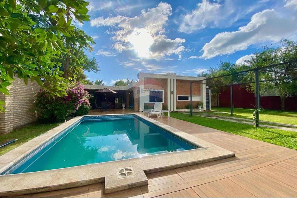 Casa Totalmente Amoblada Zona Country Club