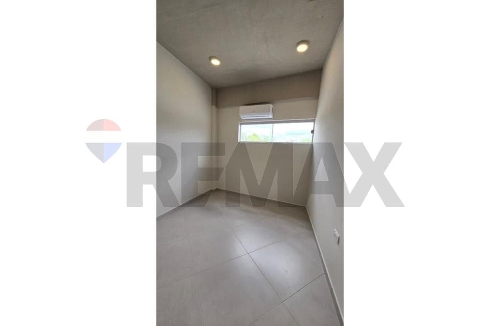 Departamento - Alquiler - Luque, Paraguay, foto 3