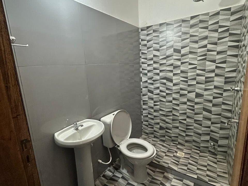 Duplex de 3 dormitorios en mbocayaty Villa Elisa — foto 4
