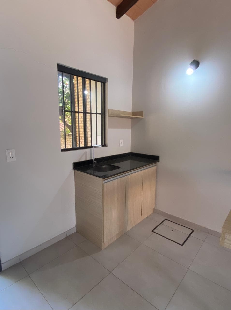 Casa a estrenar de 2 habitaciónes en esquina Ñemby pa’i ñu, foto 3