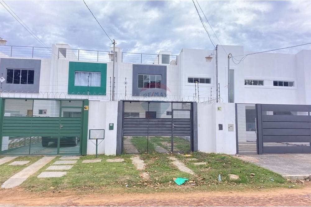 Triplex a la venta en San Lorenzo-laurelty