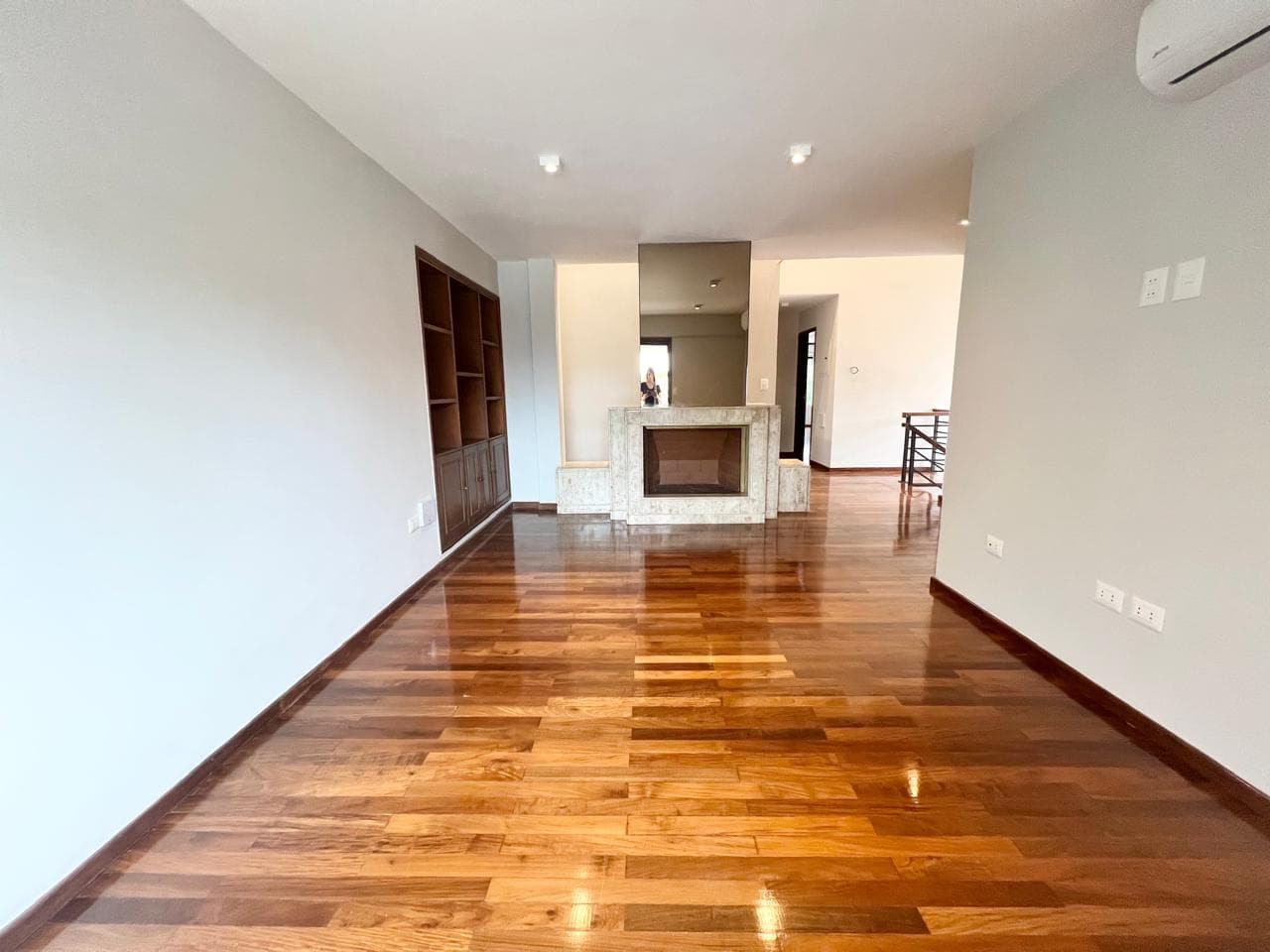 En Alquiler Amplia y Elegante Residencia en Barrio Carmelitas A390, foto 5