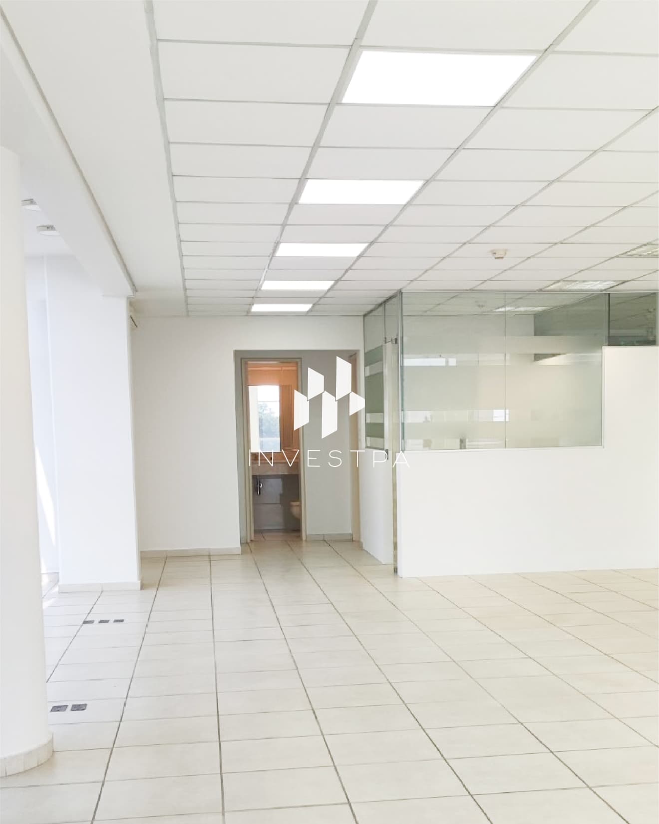 Amplias oficinas corporativas disponibles en zona estratégica Barrio Manora, foto 2
