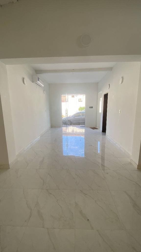 Salon comercial en barrio obrero, foto 3