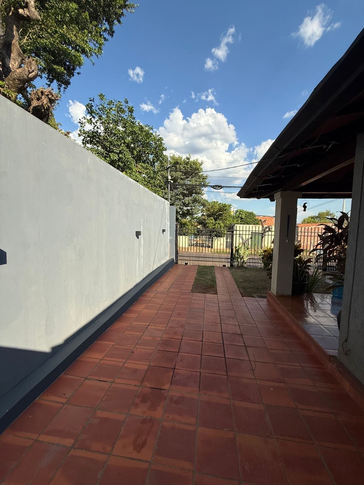 Casa en Mariano Roque Alonso zona aeropuerto, foto 3