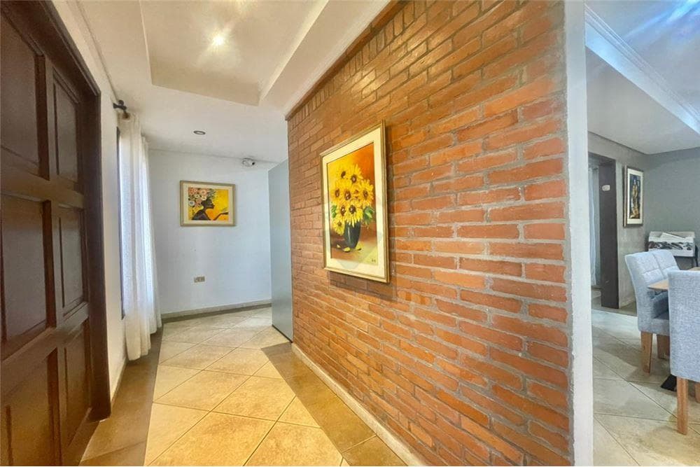 En venta residencia con inmejorable ubicación, villa adela - Luque, foto 2