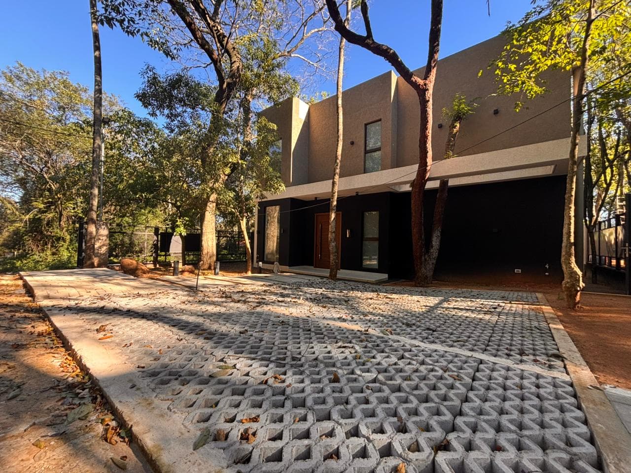 Vendo casa con piscina-San Bernardino