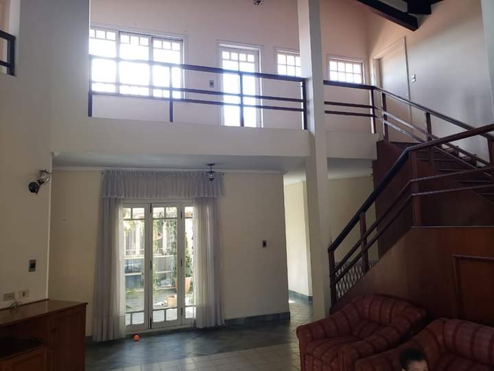 En alquiler amplia casa en Barrio Herrera - Asunción — foto 4