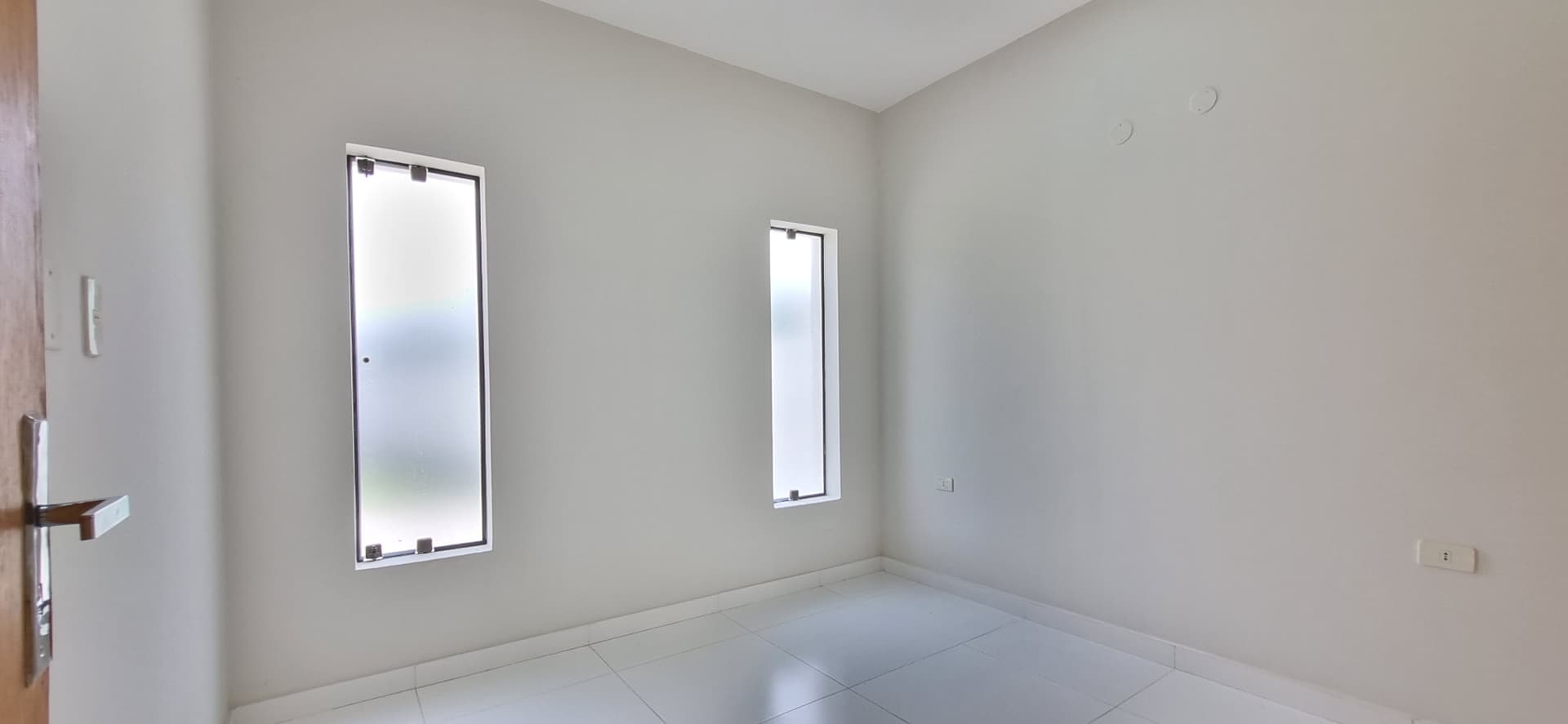 Dúplex a Estrenar en Lambaré, límite con Asunción, foto 4