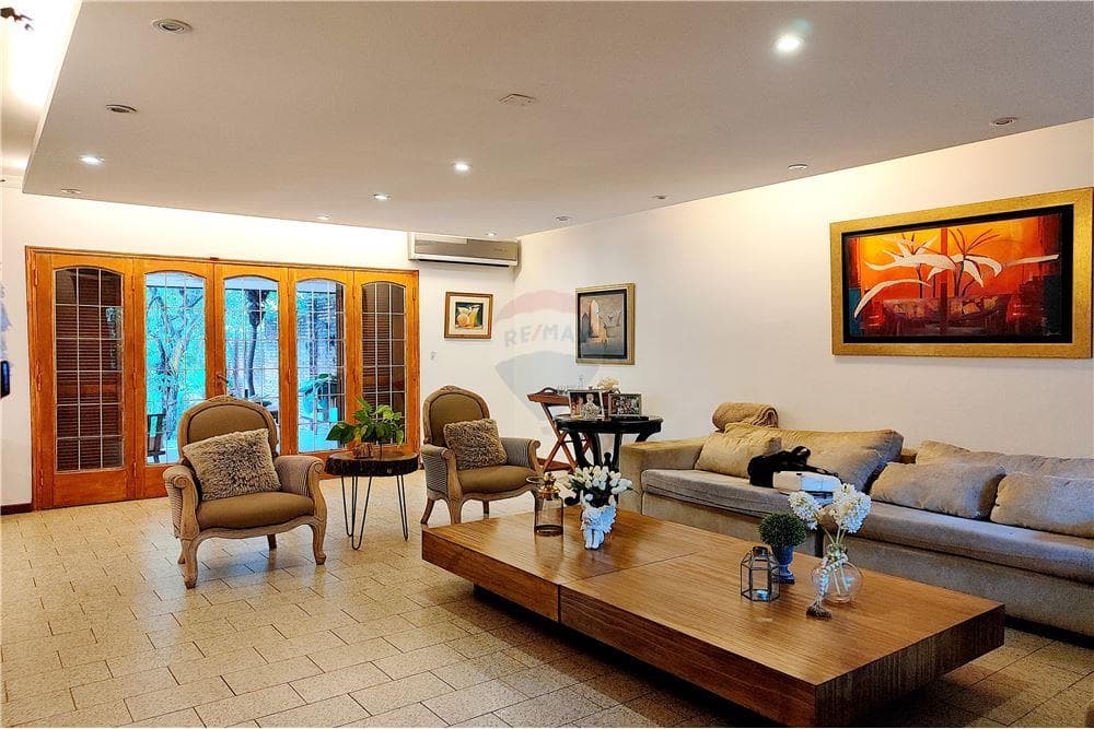 residencia de 1500m2 de 5 dormitorios, foto 2