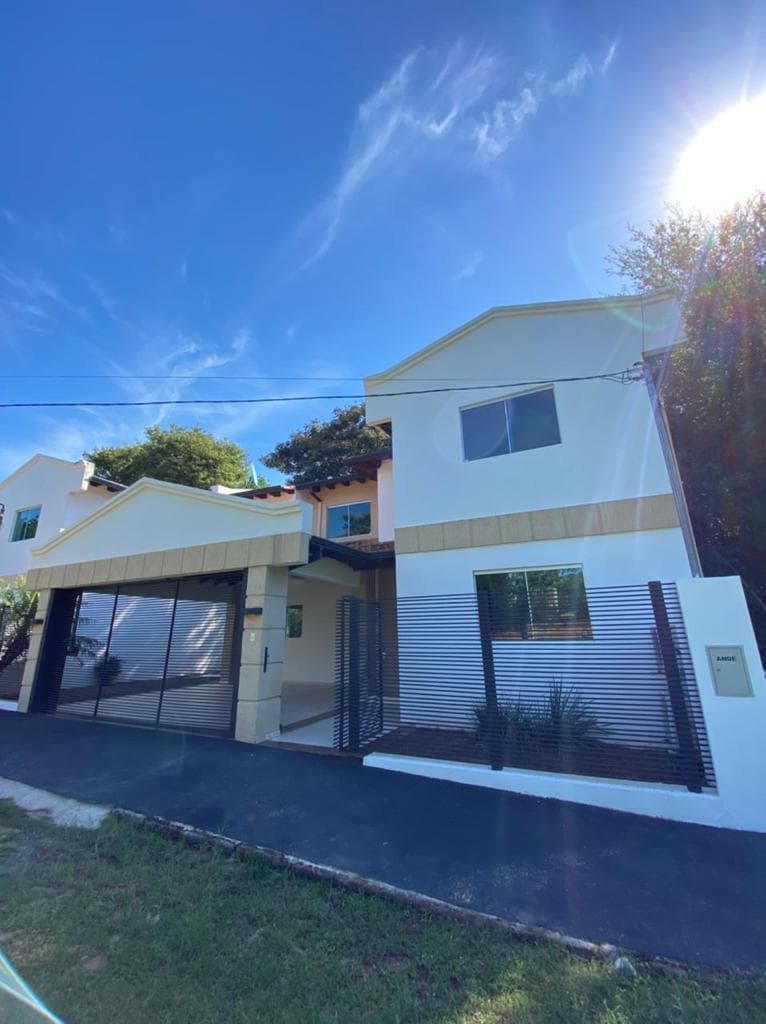 Cómodo dúplex con quincho en alquiler – zona grupo habitacional, foto 2