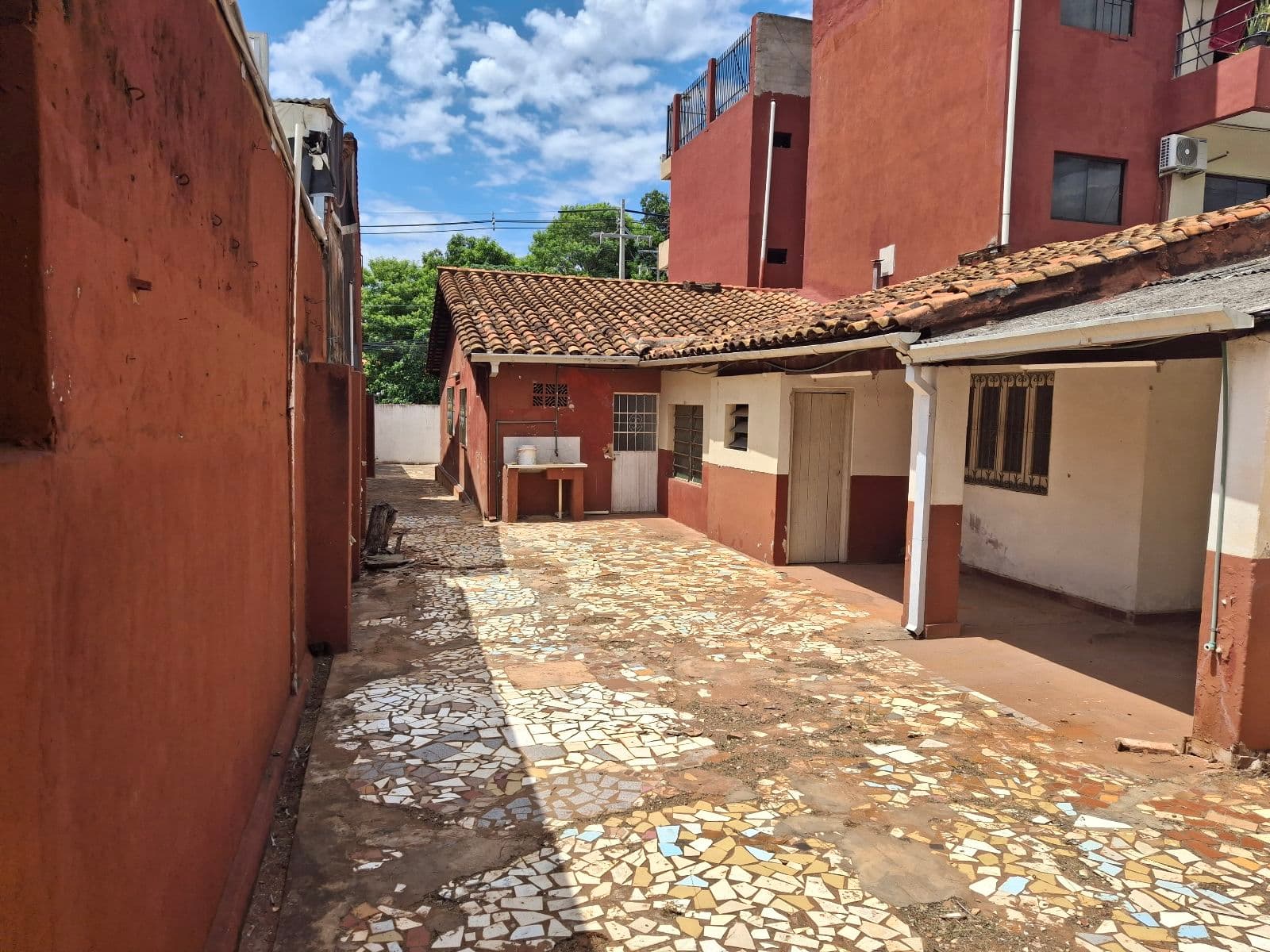 Terreno Con Casa A Refaccionar O Demoler — foto 3