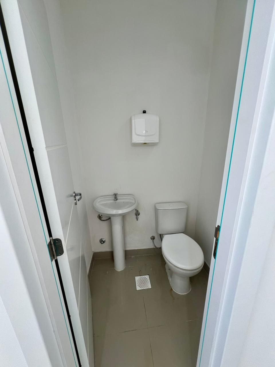 local comercial en Fernando de la Mora norte en Gd 2.800.000, foto 4