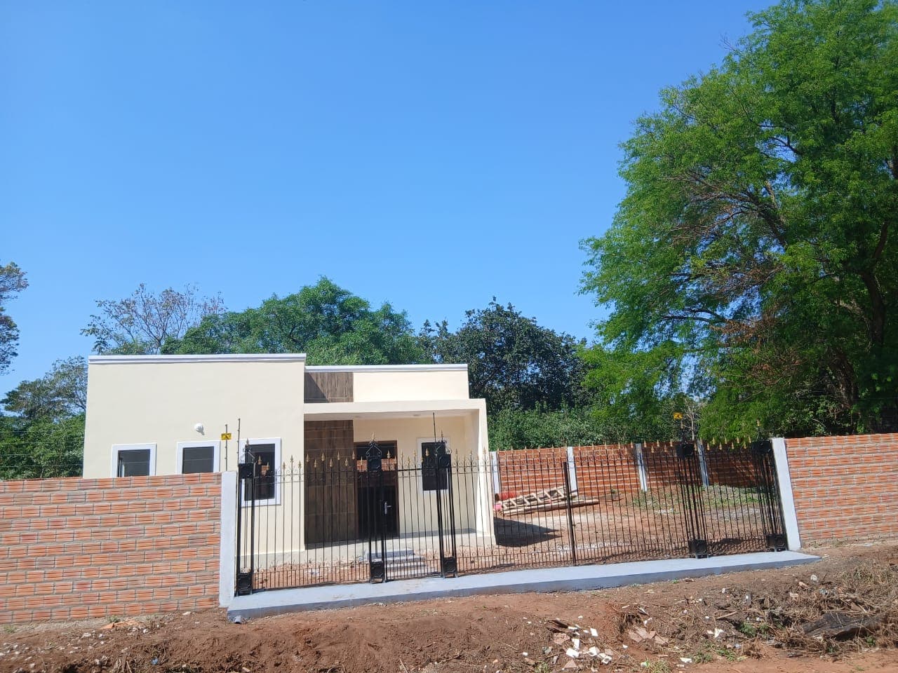 Casa en esquina en Ñemby | zona hipermercado luisito, foto 5