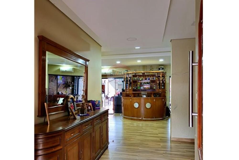 Casa de 2 Plantas (420 m²) con Piscina en Laguna Grande, Fernando de la Mora, foto 5