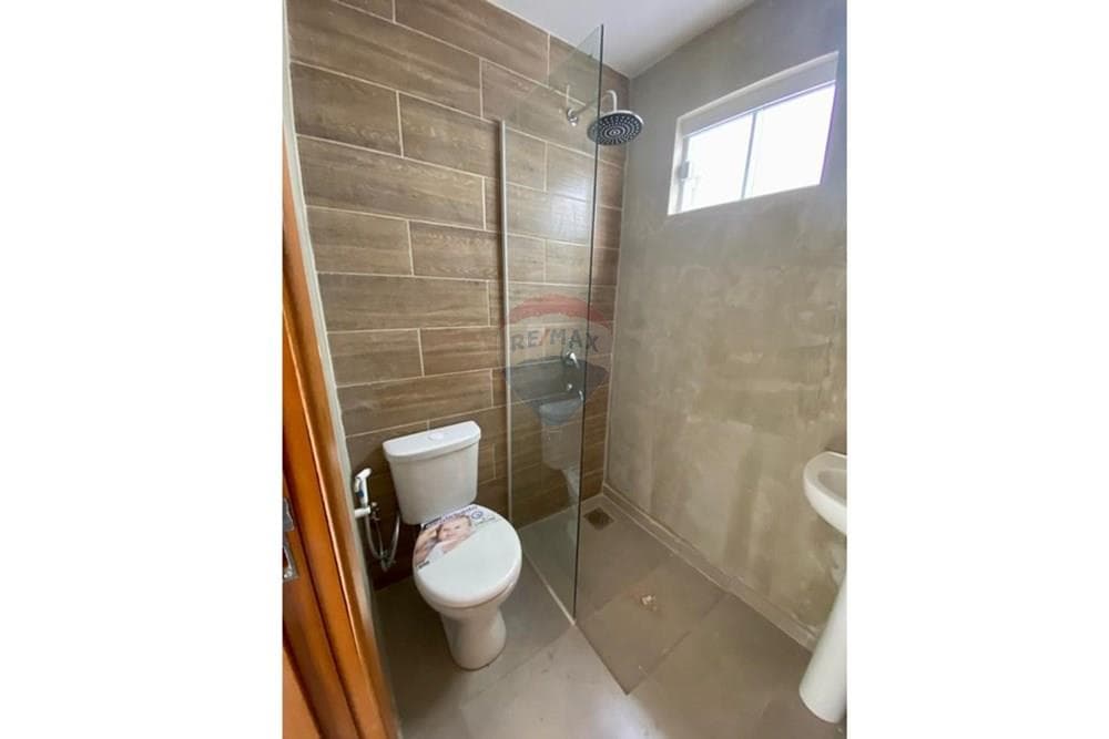Duplex de 1 planta en Luque, zona maka'i, foto 5