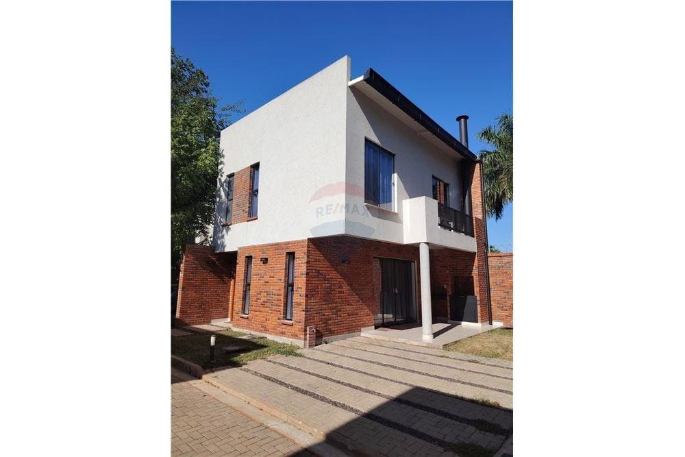 De duplex en Luque loma merlo, foto 2