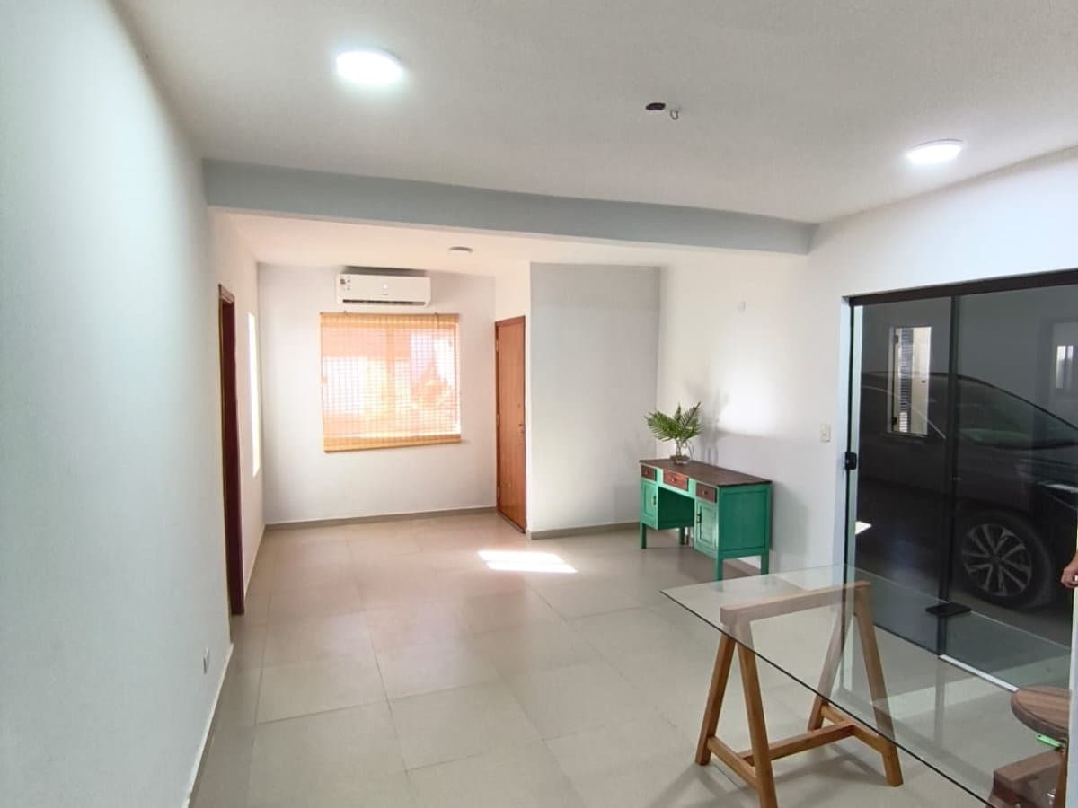 Casa en barrio san luis de Mariano Roque Alonso, foto 2