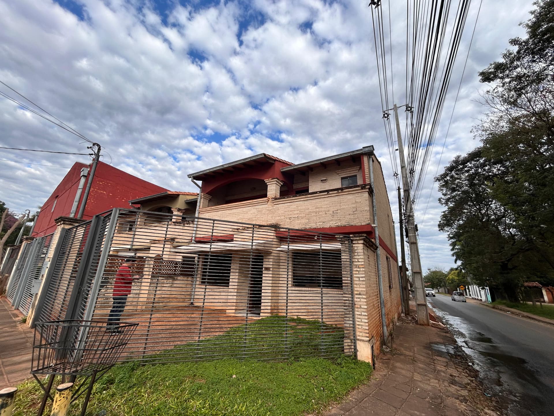 Vendo duplex en Esquina