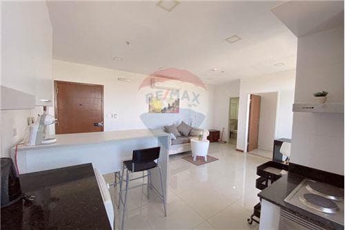 Dpto 1 dorm. Amoblado con cochera y baulera — foto 4