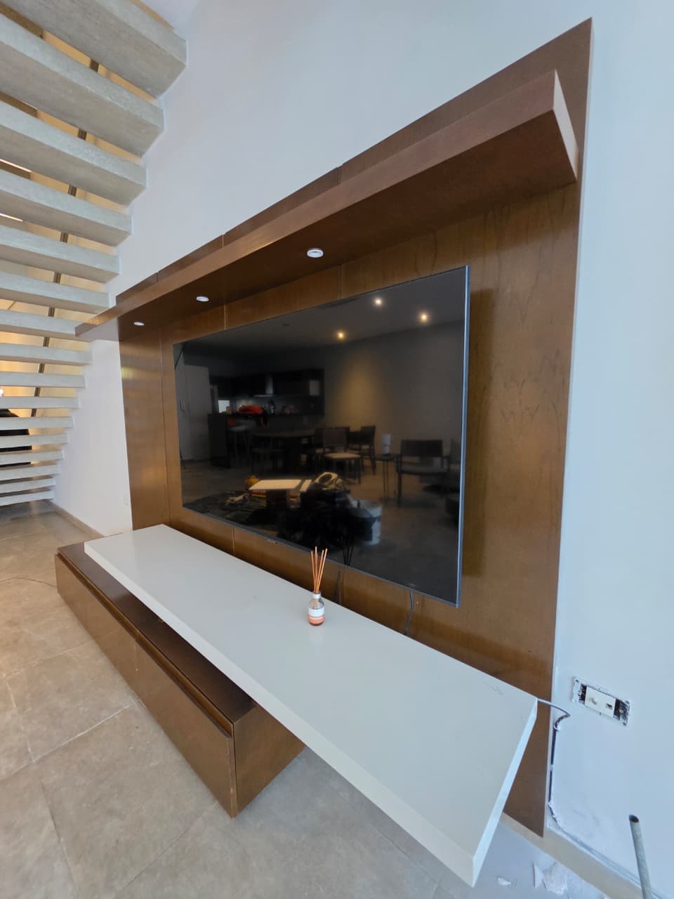 Triplex en Alquiler con domotica, Barrio Mburucuya, foto 3